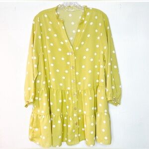 Entro Anthropologie Chartreuse Polka Dot
Tiered Blouse Large